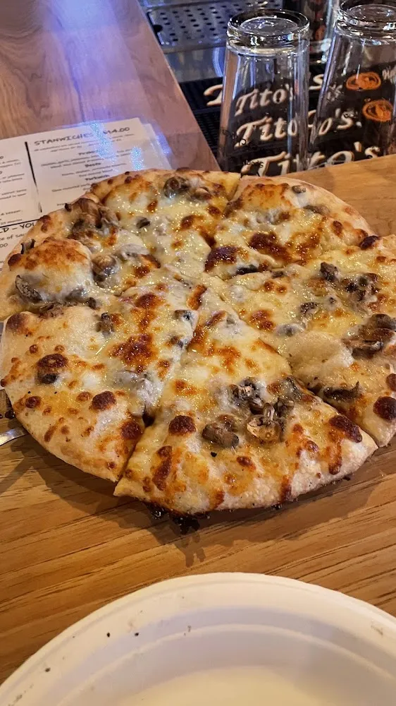 Shroomer Pizza